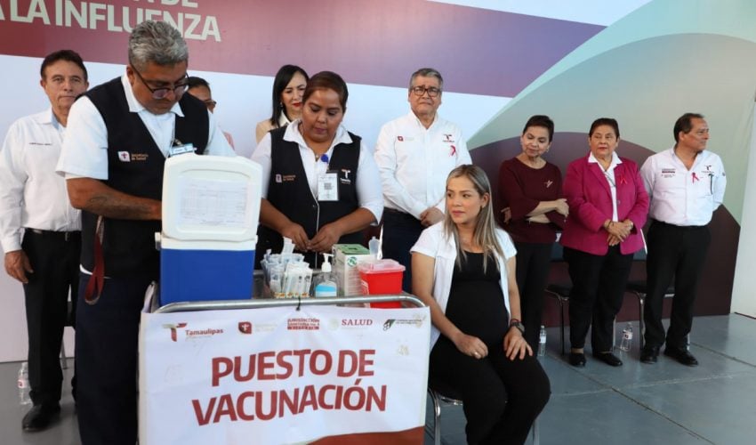 Arranca campaña de vacunación simultánea contra la influenza y Covid-19