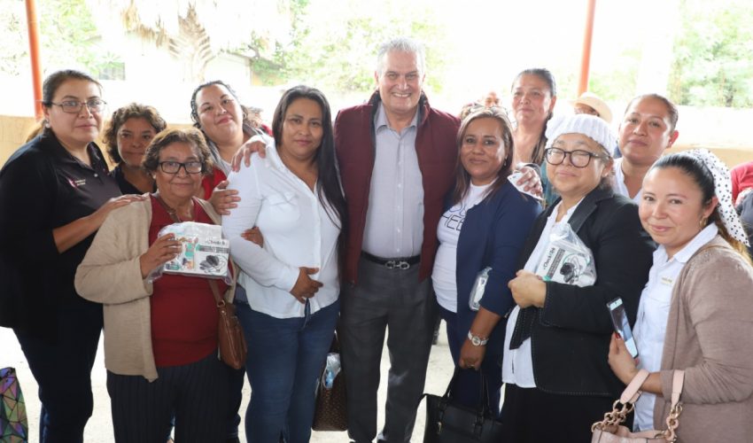 Entrega Salud kits médicos en el municipio de Padilla
