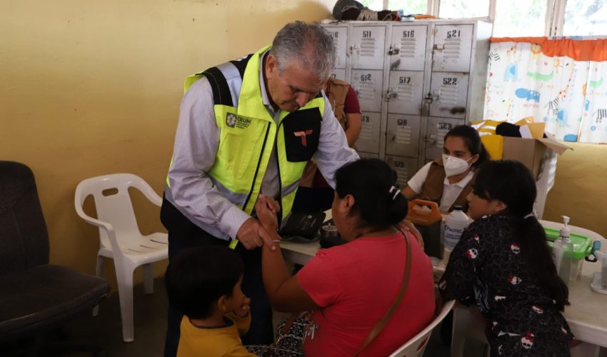 Fortalece Salud atención en zonas afectadas por las lluvias