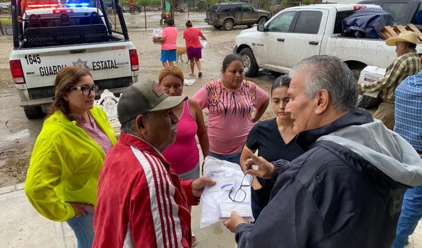 Atienden brigadas de Salud a la población afectada por las lluvias