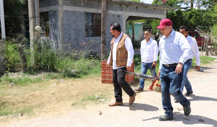 Actualiza Secretaría de Salud al personal médico sobre el dengue