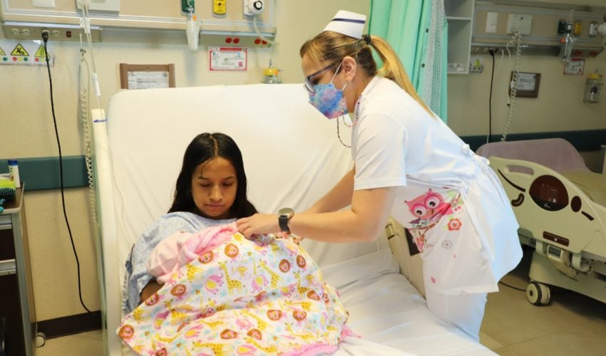 Promueve Salud lactancia materna para construir infancias sanas