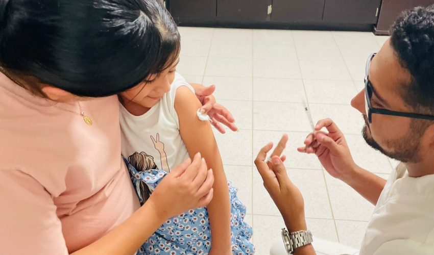 Intensifica Sector Salud vacunación contra tosferina y sarampión