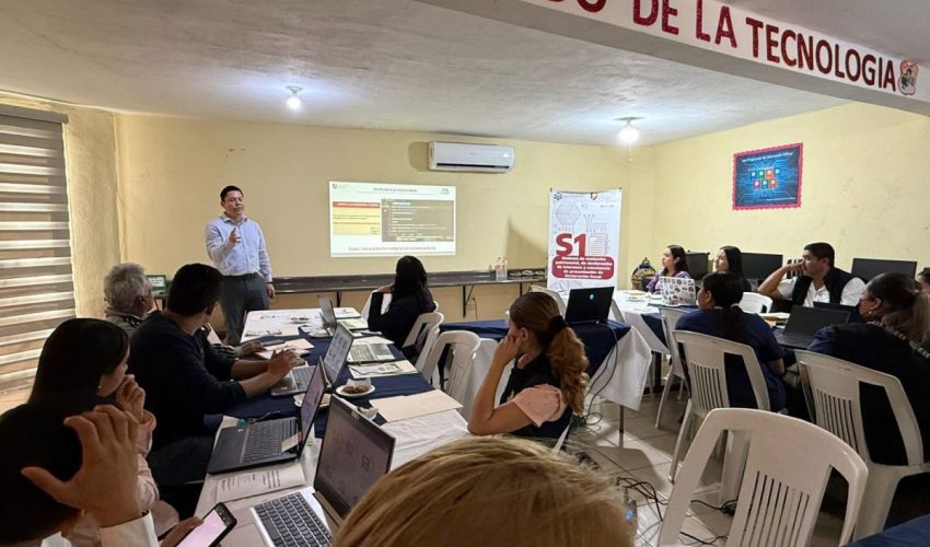 Capacitación en el Municipio Xicoténcatl.