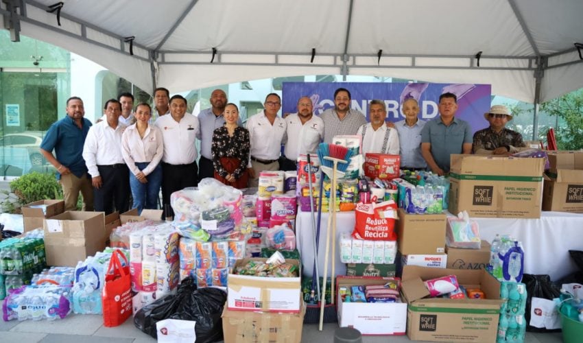 Entrega Secretaría General de Gobierno alimentos y productos de limpieza para familias afectadas por lluvias en la zona fronteriza
