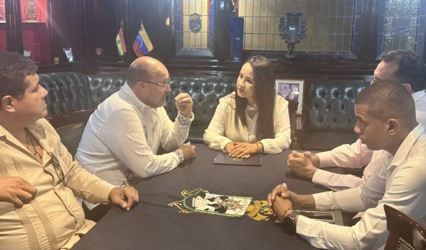 Sostienen reunión secretario general de Gobierno y  embajadora de  Venezuela en México