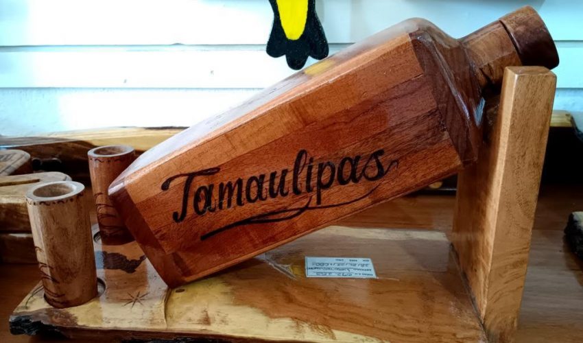 Tienda de artesanías del CEDES Victoria con opciones de regalo para el Día del Padre
