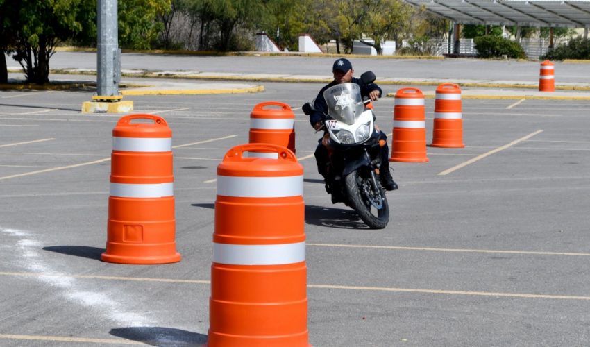 Capacita SSPT a elementos de la Guardia Estatal en manejo de motocicletas