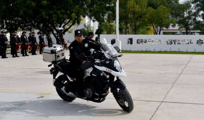 Se gradúan elementos de la Guardia Estatal del Curso Básico de Motociclismo