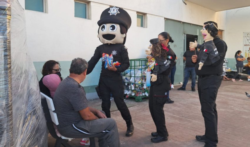 Entrega Guardia Estatal de Género alimentos y bebidas calientes en hospital de Tampico