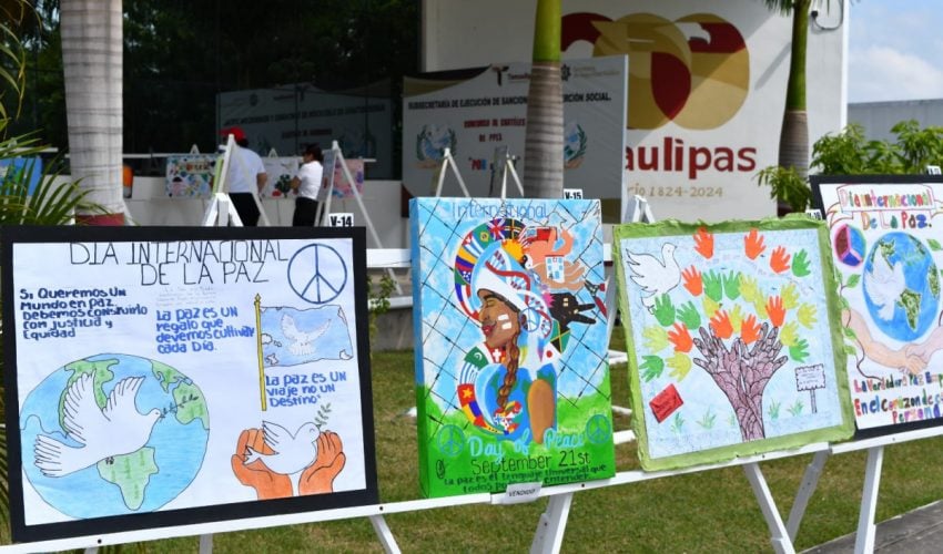 Expresan PPLs su visión de paz con lápiz y acuarela