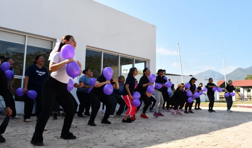 Participan trabajadoras de la SSPT en activación física conmemorativa del Día Internacional de la Mujer