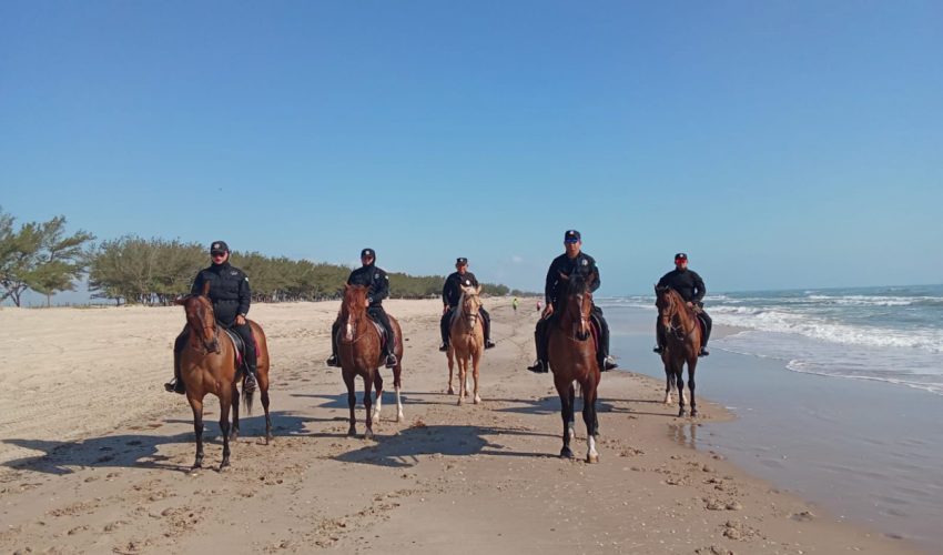 Despliega Guardia Estatal operativo en playa La Pesca durante Semana Santa