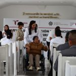 Dona DIF Tamaulipas silla de ruedas a adulta mayor con discapacidad en el CEDES Victoria