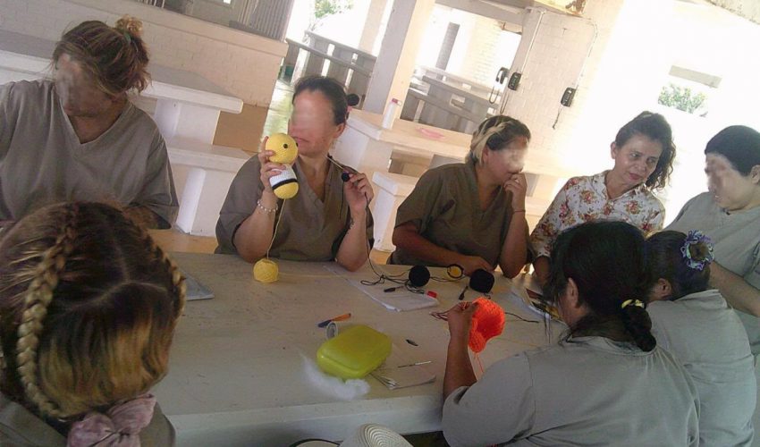 Reciben Mujeres del CEDES Altamira capacitación laboral en crochet