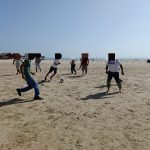 Adolescentes en proceso de reinserción social juegan fútbol playero en Miramar