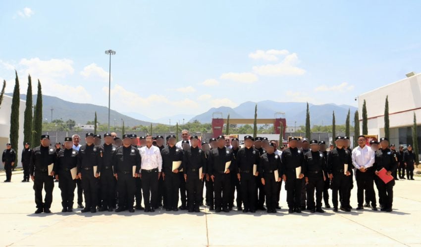 Entrega SSPT constancias a egresados del 22 escalón de Medicina Táctica Policial