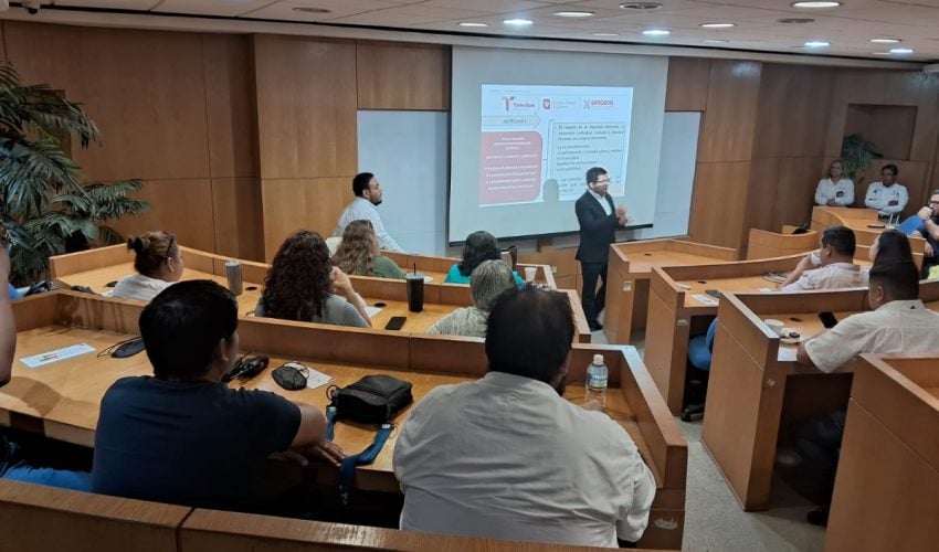 Sensibiliza SIPRODDIS a servidores públicos con talleres para promover los derechos de personas con discapacidad