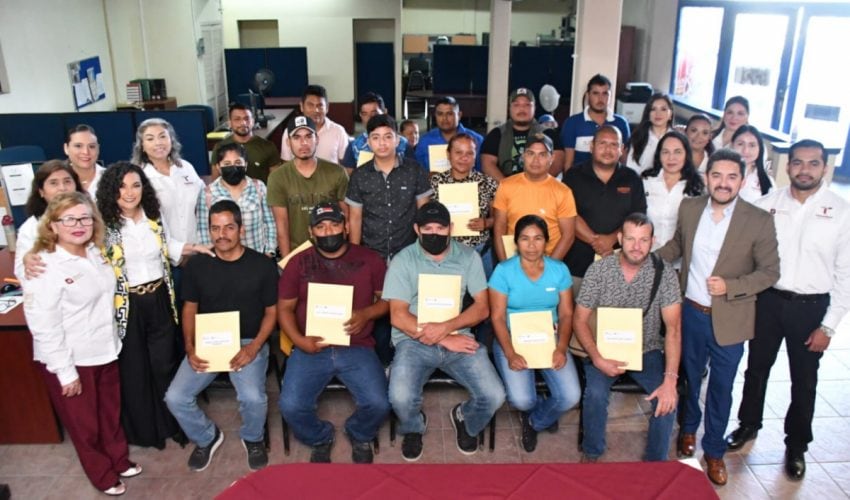 Secretaría del Trabajo coloca a 17 personas para trabajar en Canadá con condiciones dignas