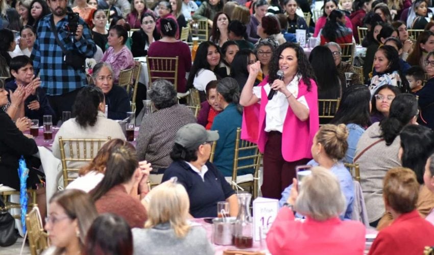 Brinda Olga Sosa conferencia “La Transformación Laboral en Tamaulipas” a mujeres AMEXME
