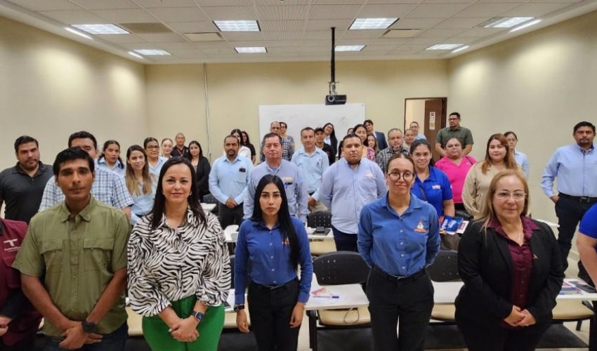 Capacita Secretaría del Trabajo a empresas sobre la Ley Silla, promoviendo condiciones laborales dignas y seguras