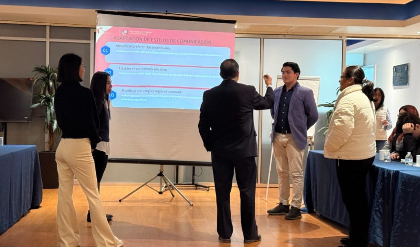 Impulsa STPS capacitación en comunicación estratégica para fortalecer la productividad empresarial