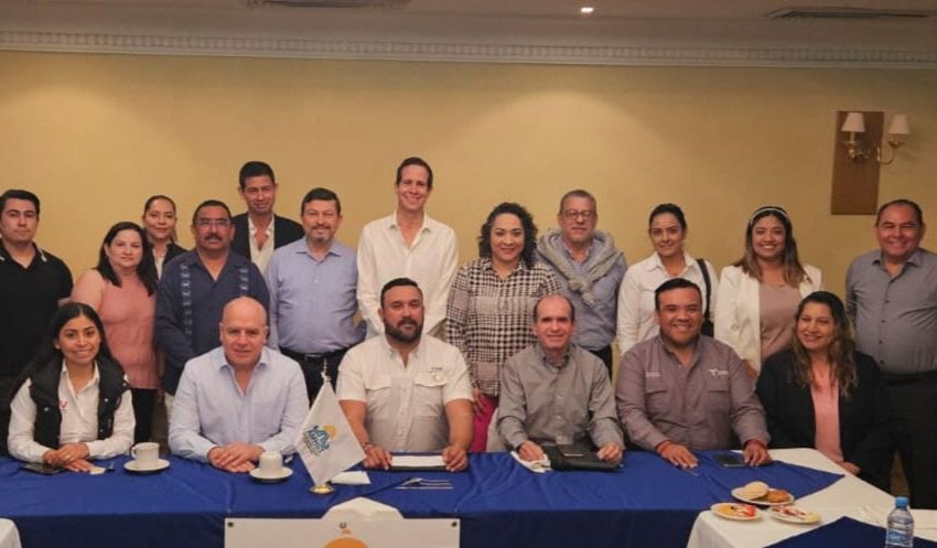 Acuerdan Secretaría de Turismo y hoteleros plan estratégico de promoción para zona sur