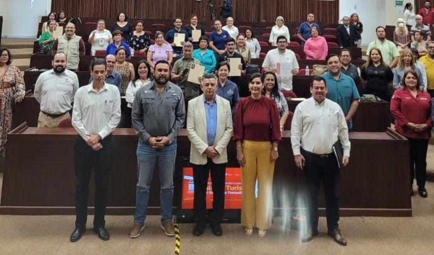 Acreditan diplomado en la UAT 55 guías de turistas en Tamaulipas