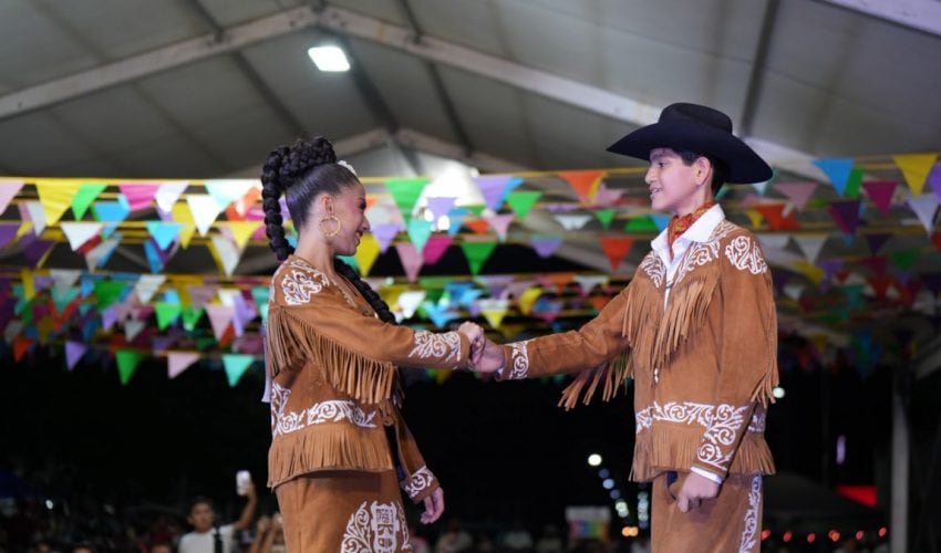 Zapatean el Huapango Huasteco 261 parejas: Secretaría de Turismo