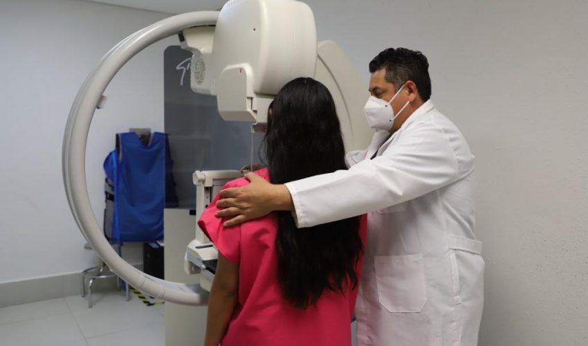 Secretaría de Salud aplica mastografías a mil 882 mujeres