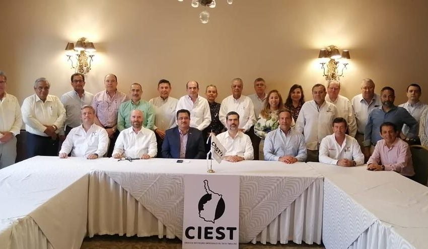 Se reúne secretario de Recursos Hidráulicos con el CIEST
