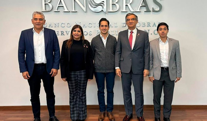 Américo presenta proyectos ante BANOBRAS, para transformar transporte