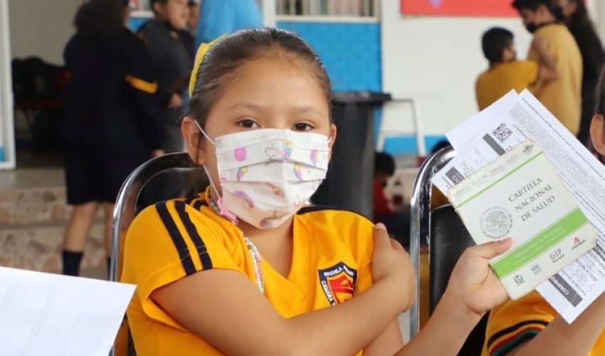 Invita SST a aplicar vacunas de influenza, COVID-19 y VPH