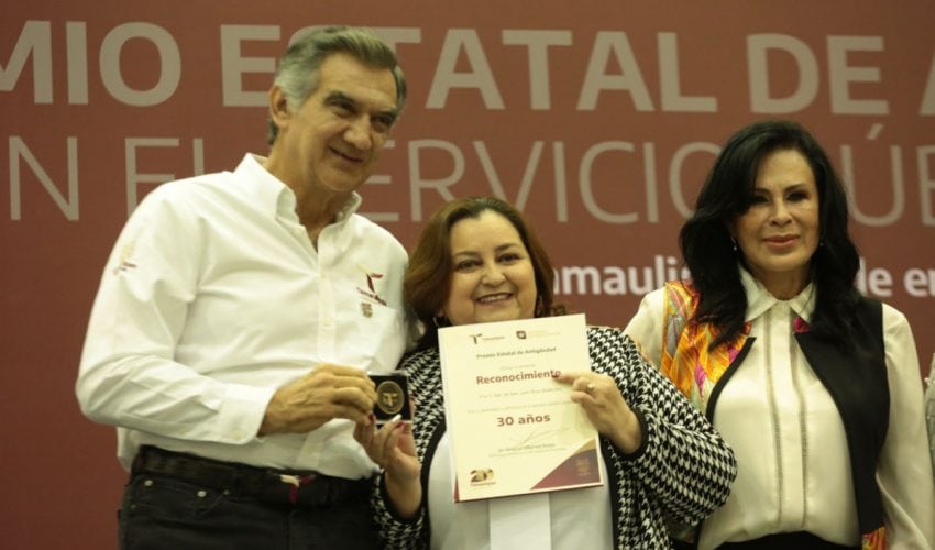 Anuncia Américo aumento del 20% a burócratas