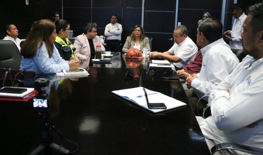 Coordina SEDUMA acciones para limpiar playas e investigar origen de hidrocarburo