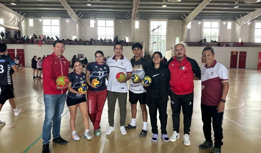 Entrega INDE Tamaulipas material deportivo a preselecciones