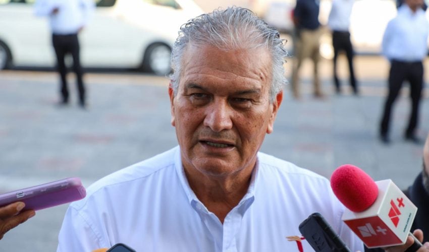 Exhorta secretario de Salud a vacunarse contra el sarampión y completar esquemas