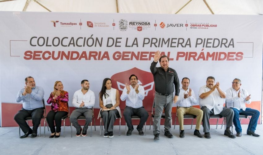 Colocan primera piedra de nueva secundaria general en Reynosa