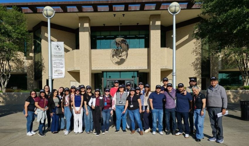 Asisten estudiantes y docentes de la UTTN al 29.º Congreso Anual de Comercio del Hemisferio Occidental