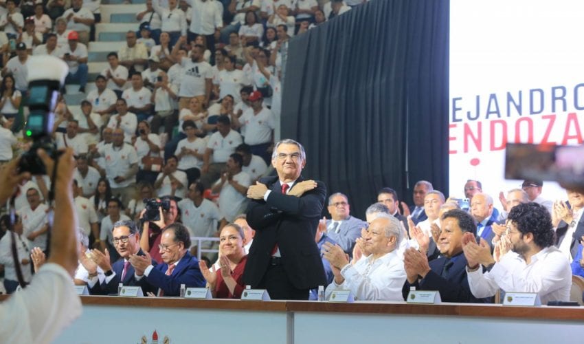 Reconoce gobernador de Tamaulipas fortaleza del sindicato petrolero en su 90 aniversario