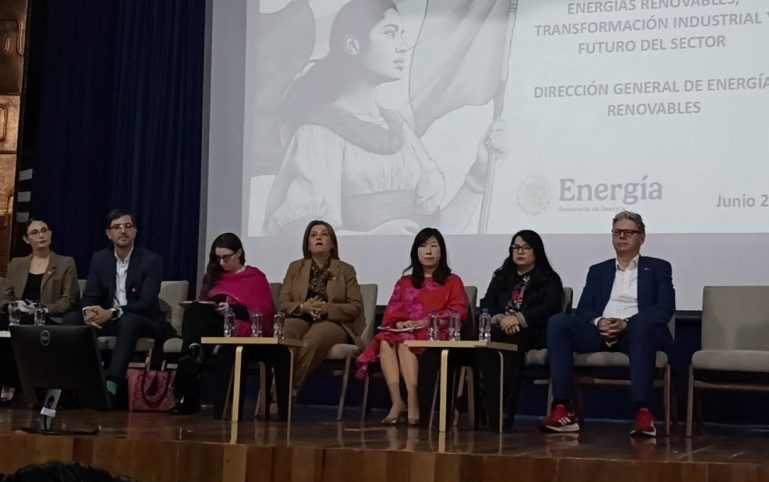 Participa UTTN en reunión nacional educativa con el sector energético