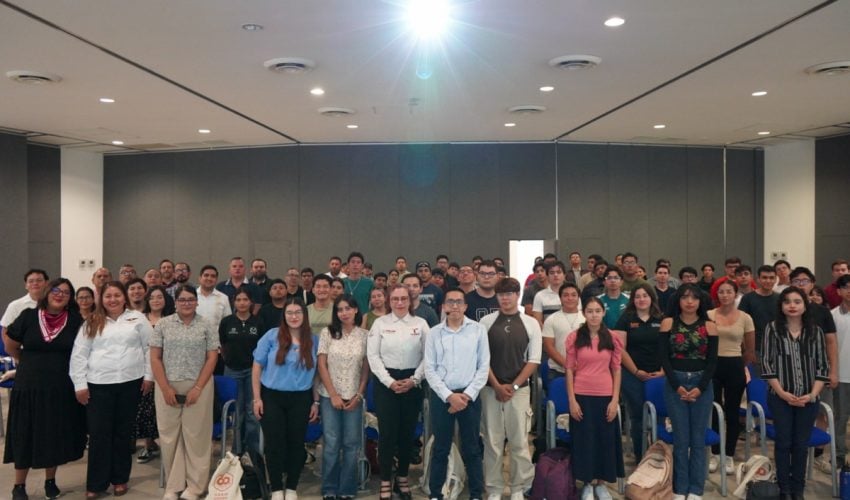 Fortalece CRETAM enseñanza de matemáticas con tecnología