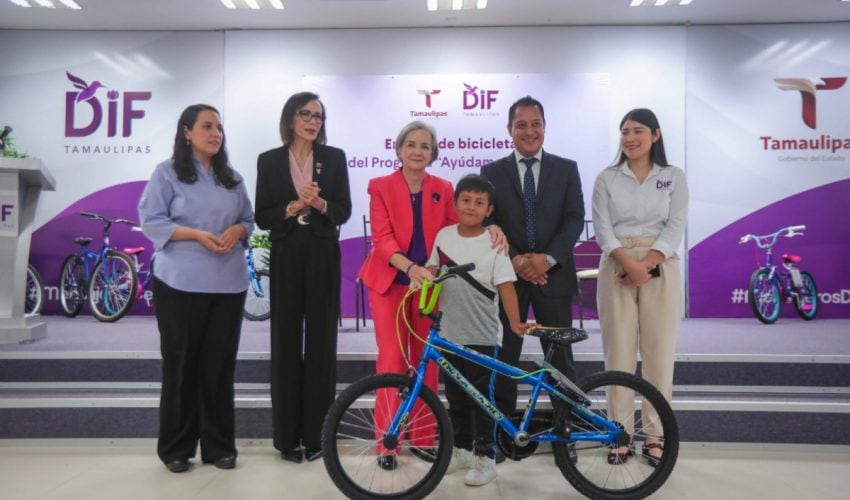 Entregan Gobierno, DIF Tamaulipas y Fundación Telmex Telcel bicicletas del programa “Ayúdame a llegar”