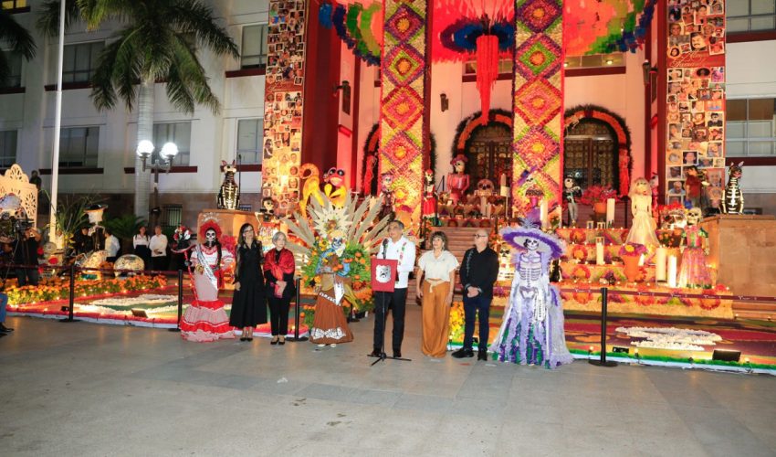 Premian Américo y María concurso estatal de catrinas y catrines