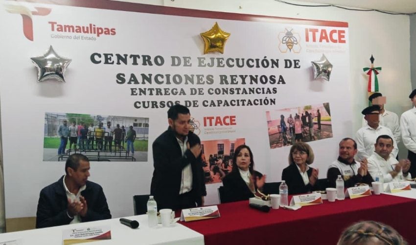 Reciben 280 PPLs constancias de capacitación laboral