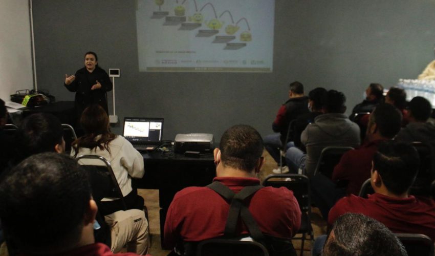 Impulsa STPS entornos laborales saludables con capacitación en salud mental
