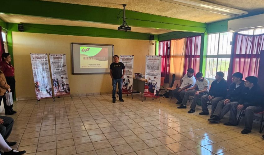 Acerca UPRR oferta educativa a estudiantes del COBAT 11 de Ciudad Mier