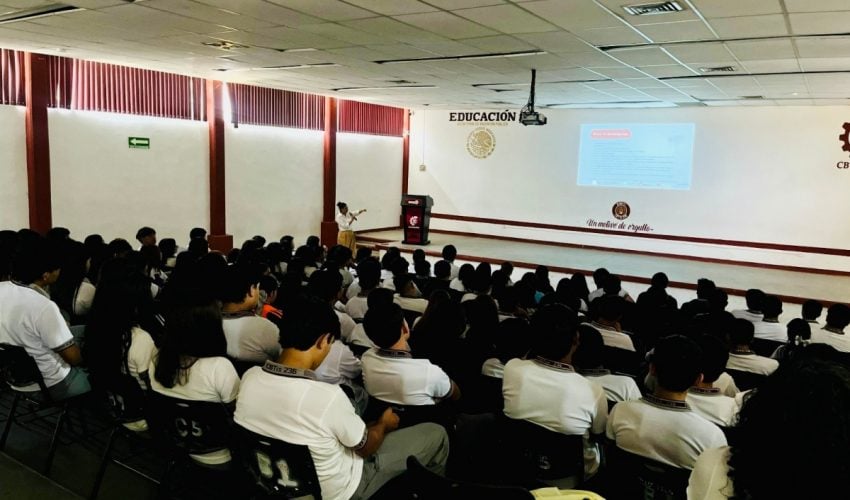 Difunde SABG “Transparencia en Corto” ante alumnos del CBTis 236