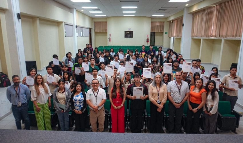Respalda la UT Matamoros a estudiantes con becas para fortalecer permanencia escolar